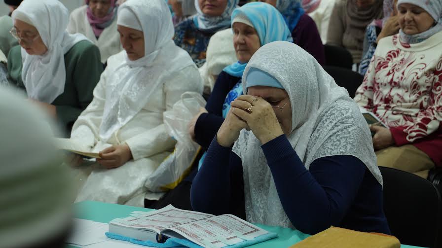 Конкурс чтецов Корана среди учащихся женских групп воскресных курсов